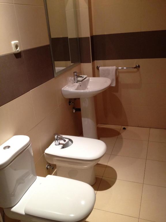 Hostal Aeropuerto Madri Quarto foto